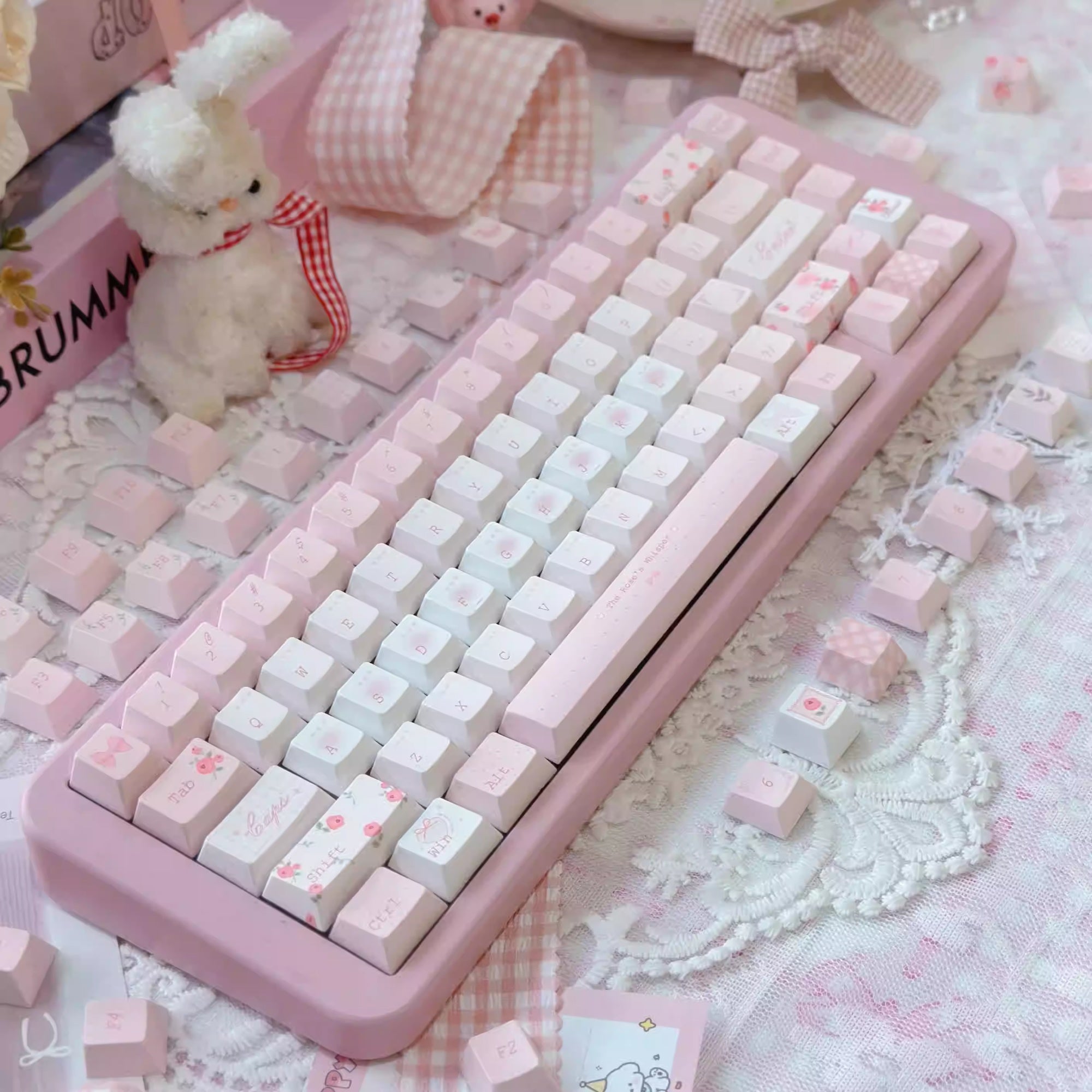 Whisper Of Roses Keycap Set