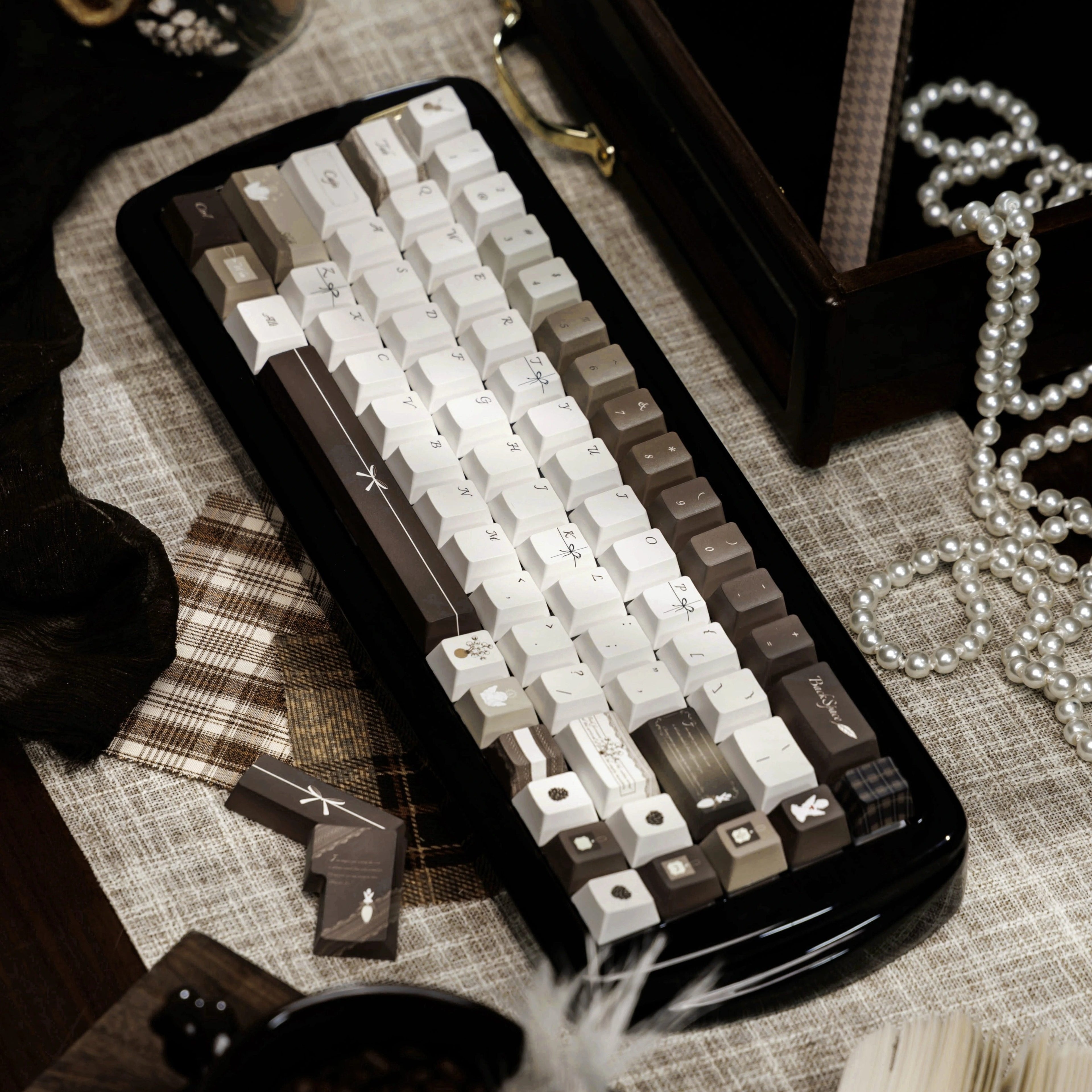 Cedar Veil Whisper Scented Keycap Set